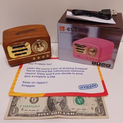 Snapple mini bluetooth speaker/FM radio