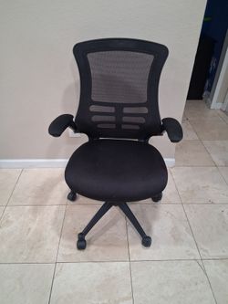 Black office chair
