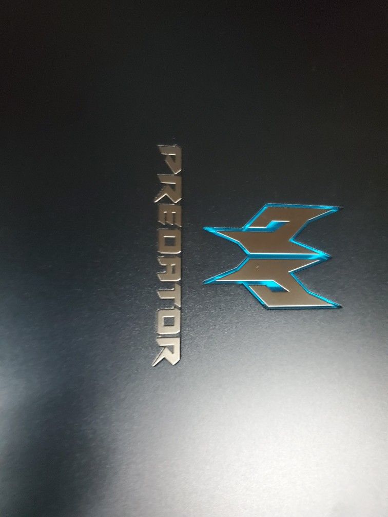 PREDATOR TRITON 500 GAMING LAPTOP