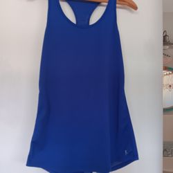 Danskin Now Semi Fitted Athletic Tank Top Xs