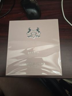 Parfums de Marly Delina