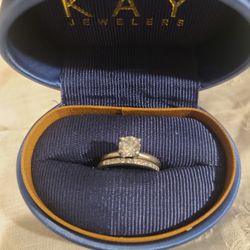 Engagement Ring/ Wedding Band 