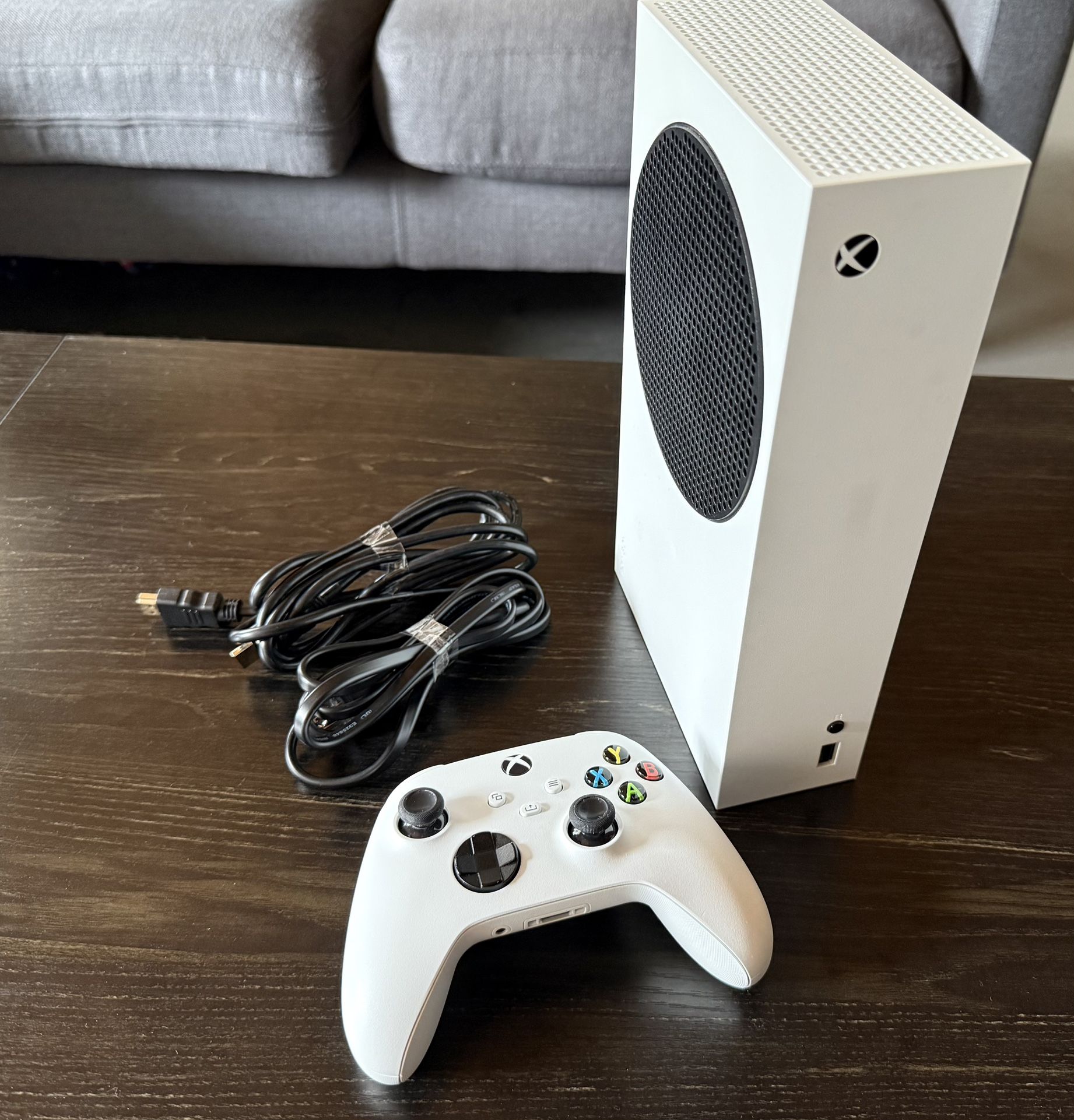 🎮 Xbox Series S + Controller – Great Condition!