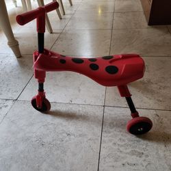 Scuttle Bug Beetle Fold and Go Tricycle
