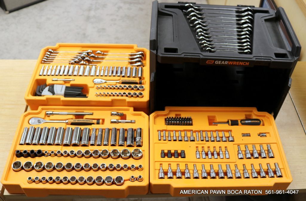 GearWrench 1/4 in. and 3/8 in. Drive 90-Tooth Standard and Deep SAE/Metric Mechanics Tool Set in 3-Drawer Storage Box (232-Piece)