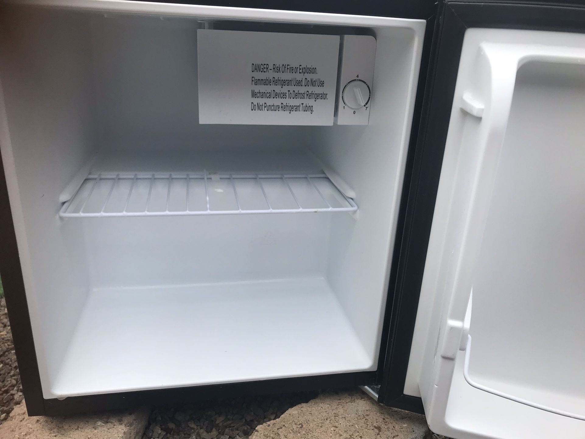 Mini Fridge/Freezer Combo for Sale in Orange, CA - OfferUp