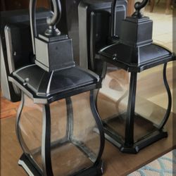 Driveway/Entry Lights