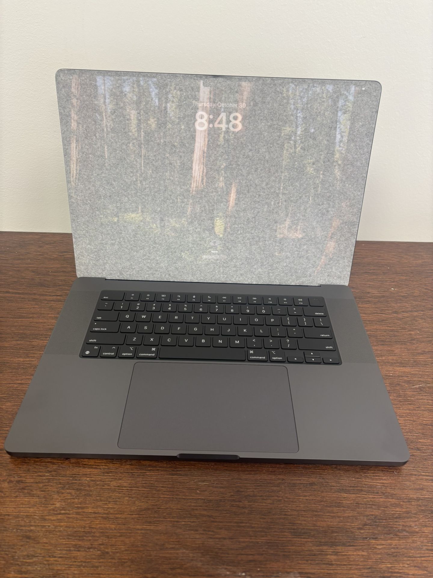 2024 Apple MacBook Pro 48GB M4 Pro, 20 Core, 1TB, 2Count AppleCare 2029 Music & Video edit softwares