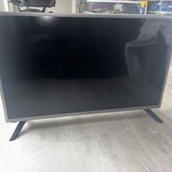 LG Smart TV 32 inch