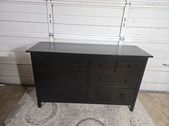 8-Drawer Dresser, Good Conditions 👍, Black Color, Measurement: W 63" × D 19.5" × H 37.5"