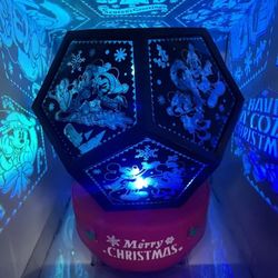 MICKEY AND FRIENDS LED GEOSWIRL COLOR CHANGING