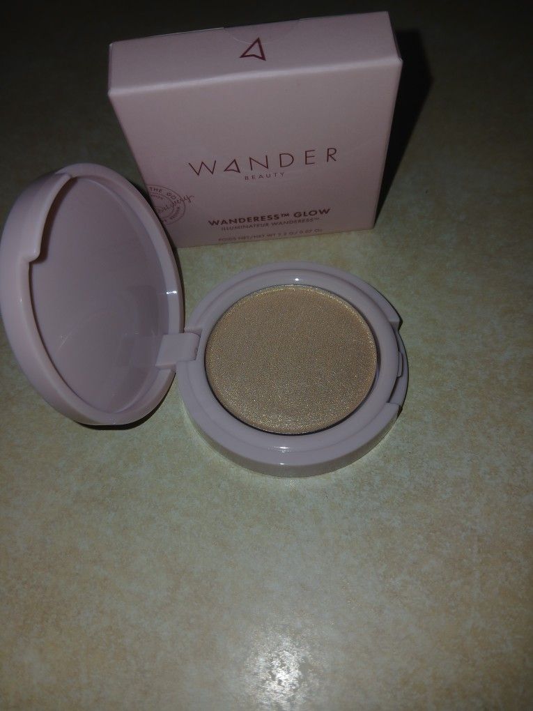 Wander Beauty Highlighter