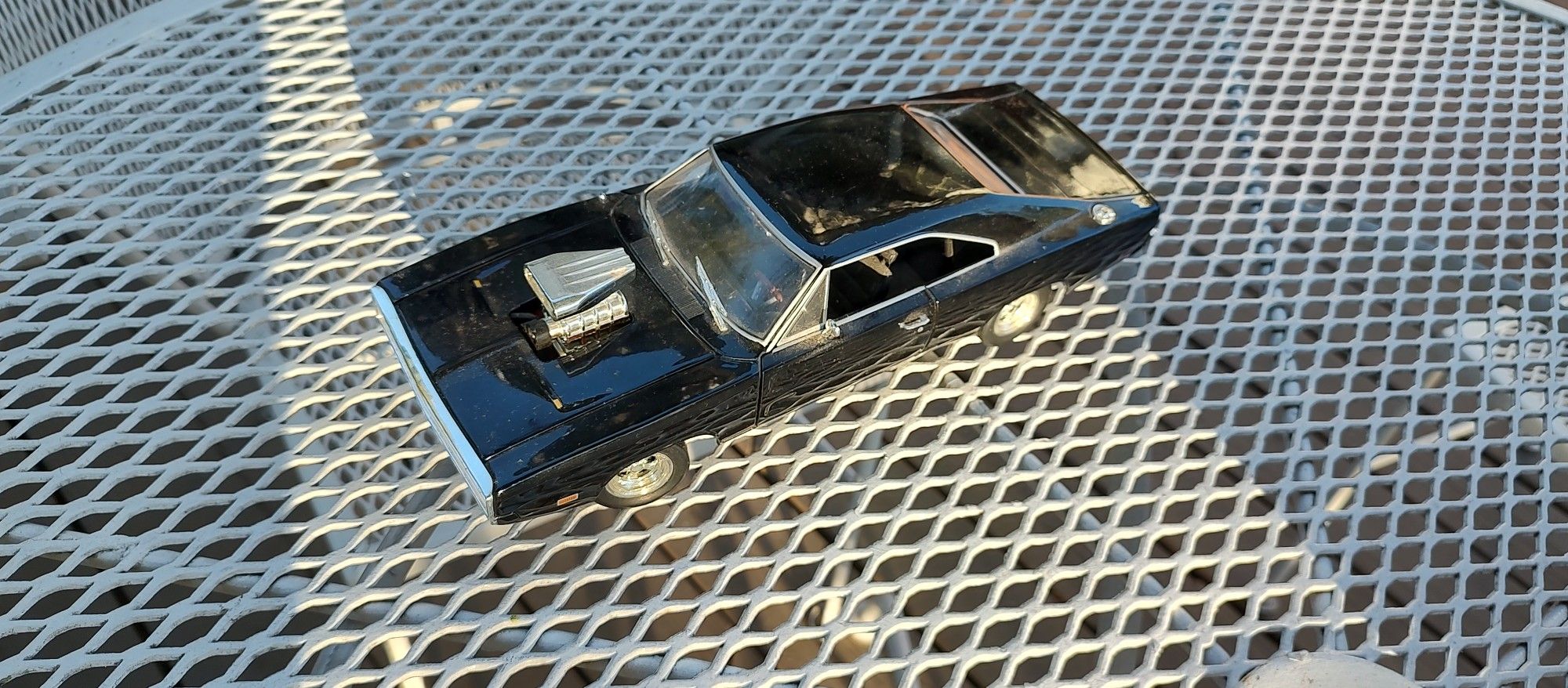 1:18 Dodge Charger Ertl Diecast Car