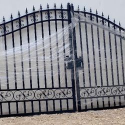 Dual Gate Galvanized 