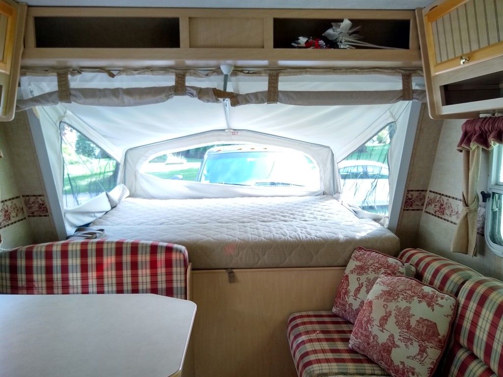 Jayco 25G Camper Trailer Lightweight Sleeps 810! for Sale in