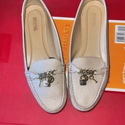 Michael Kors Size 9