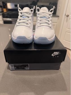Jordan 11 LEDGEND BLUE Sz 9