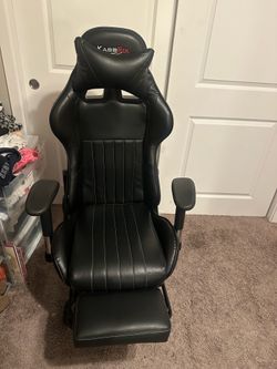 Gaming chair
