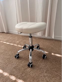 Chair with wheels, message, cosmetic uses