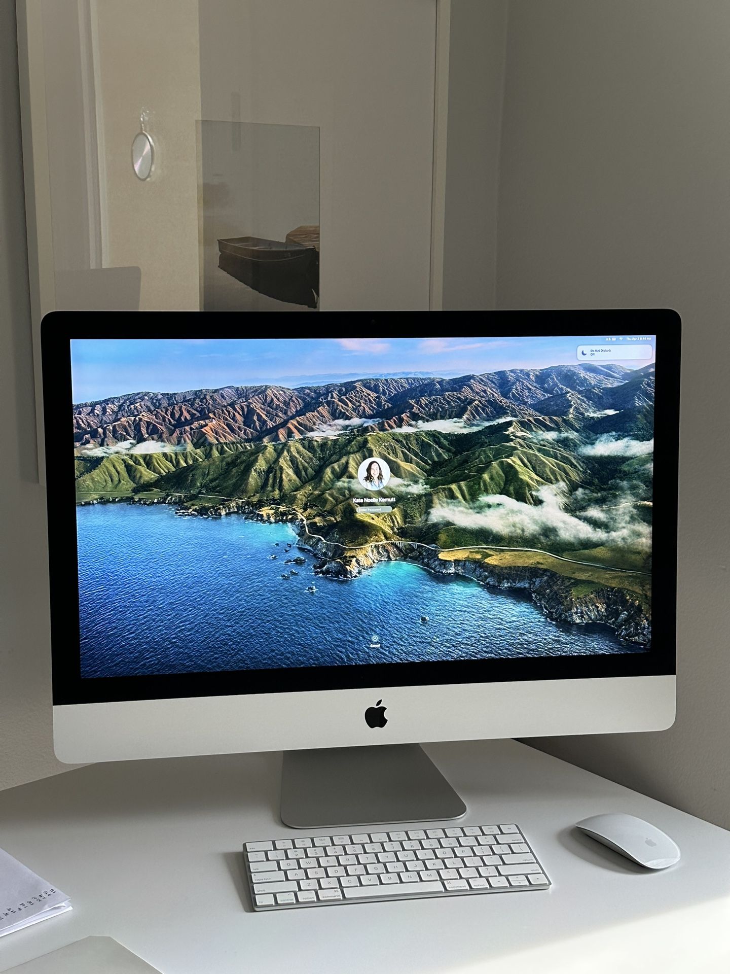 2017 iMac 27-inch (2TB, 4.2 GHz i7, 64GB Memory, 8GB Graphics)