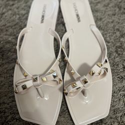 Fashion Nova Cream  and gold studded sandals with a bow detail #glam NEVER WORN. 
