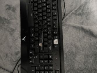 RGB GAMING KEYBOARD PICKUP