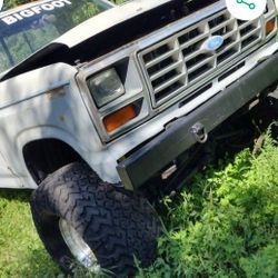 1985 Ford Monster Truck Needs Tank Hooked up 