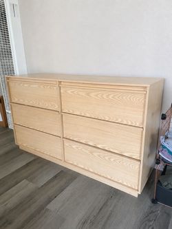 Modern Oak 6-Drawer Dresser – $100