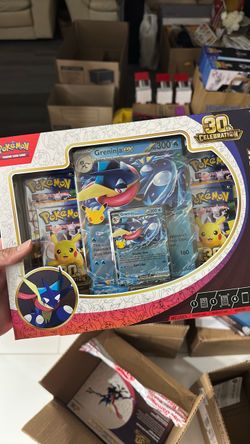 Pokemon 30th celebration greninja ex box