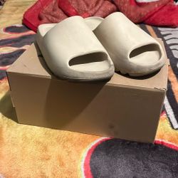 Yeezy Slides
