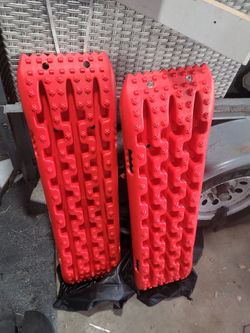 Off road recovery boards