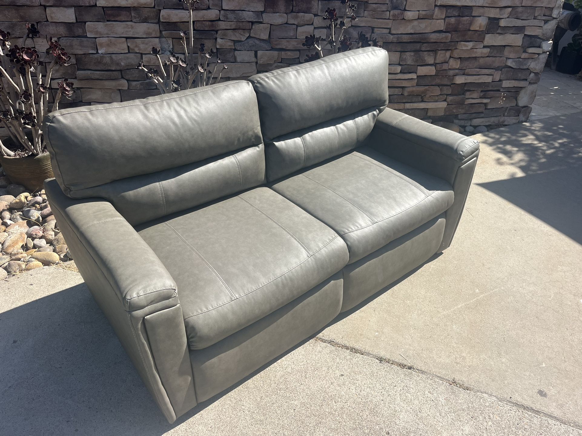 Very Nice RV Sofa Sleeper