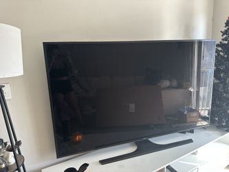Sumsung large Tv