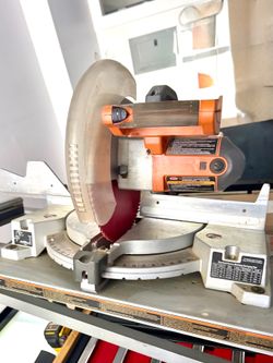 Miter Saw - w Rolling Stand (RIDGID MS1250LZ1 12” Sliding Compound Miter Saw w/ MS-UV Rolling Stand)