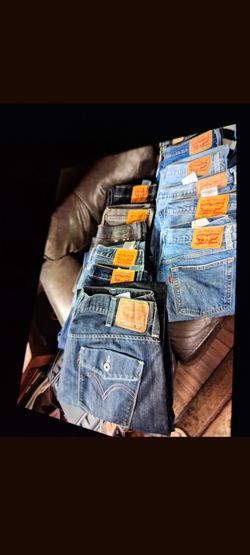 Levis lot