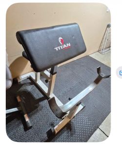 Preacher curl bench