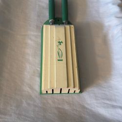 Antique Knife Holder - Modern-Convenient