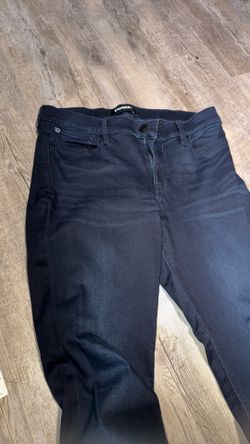 Size 12 R Mid Rise Stretchy Expressed Jeans $30