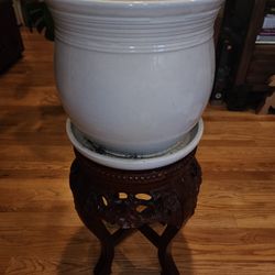 12" Ceramic Pot 