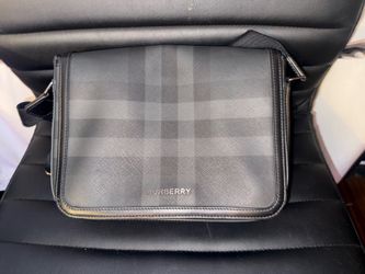 Men’s Burberry small Alfred bag