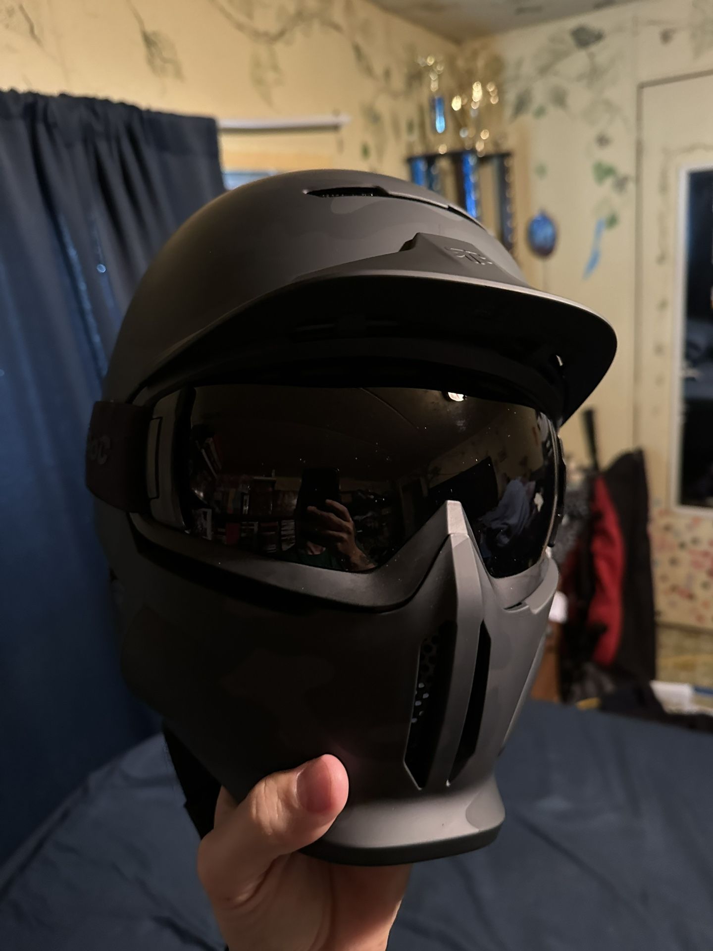 Brand New, Never Used Ruroc Ski/snowboard Helmet