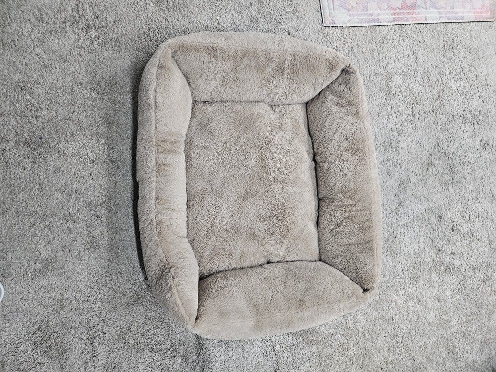 DOG BED