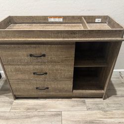 Wide Changing Table With Drawers