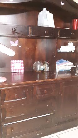 Dresser