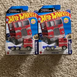 Hot Wheels Basic Optimus Prime