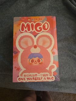 MIGO GIVE YOURSELF A HUG 400%