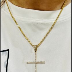 10K Yellow Gold Chain and Pedant CUBIC ZIRCONIUM STONES For Wedding 18 Inches Long 