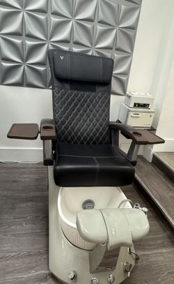 Spa Pedicure Chair with Whirlpool – Great Condition! 💺💦