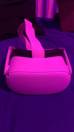 Meta Guest 2 (256 GB) (Without controllers & adapter)