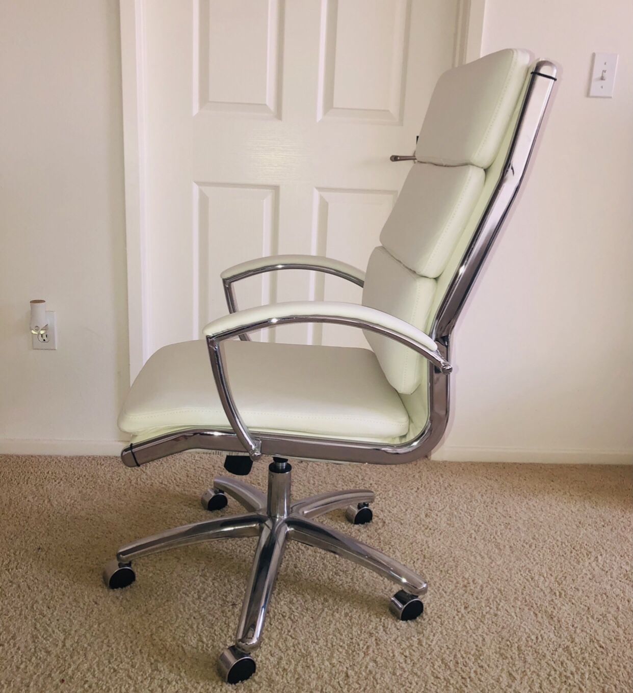 White office Chair (genuine leather)